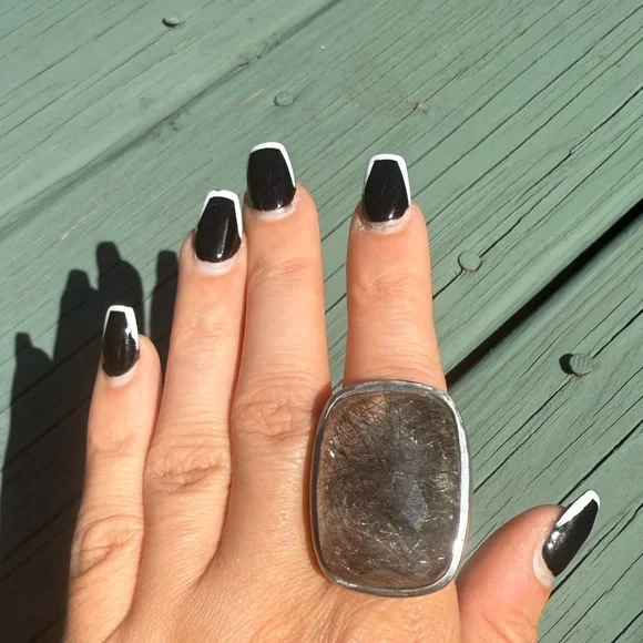 Silver and Black Quartz Gemstone Ring - Picture 16 of 16